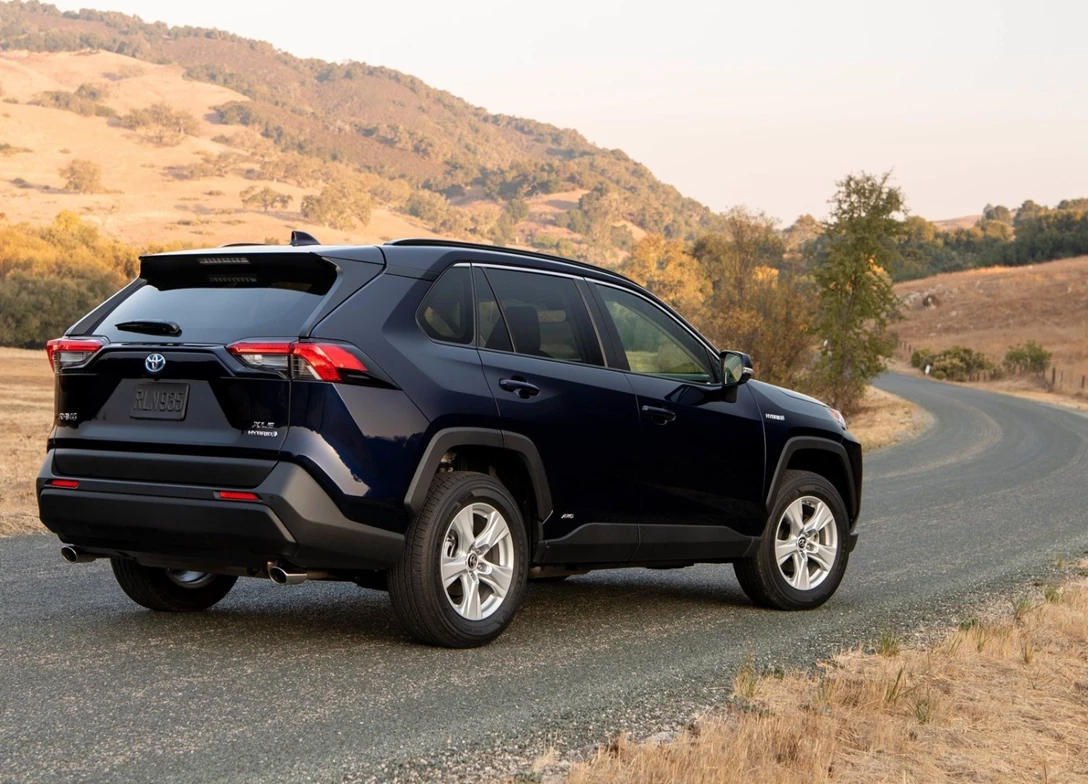 1638182-Toyota-RAV4_Hybrid-2021-04.jpg