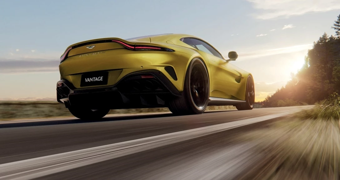 1692967-Aston Martin Vantage_00-min.jpg