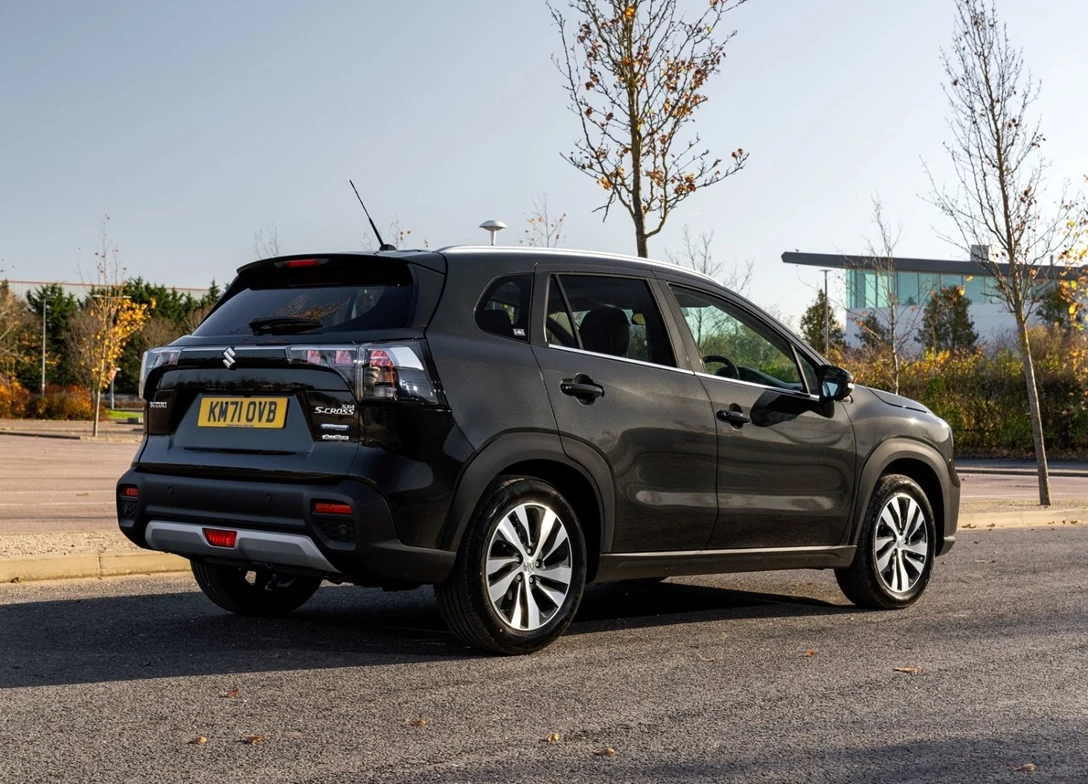 1692115-Suzuki-S-Cross-2024-02.jpg