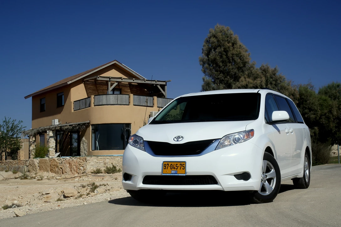 השקה מקומית: טויוטה סיינה 2014 (צילום: רונן טופלברג)