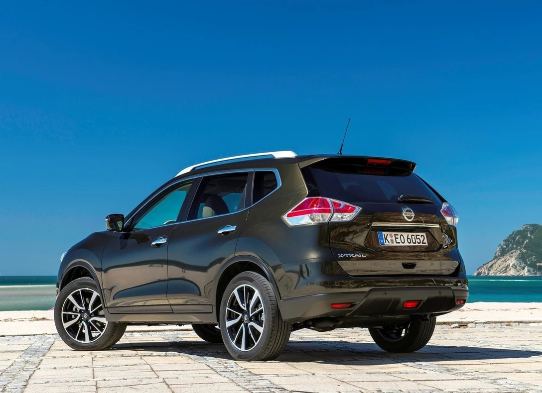 1640173-Nissan-X-Trail-2017-02.jpg