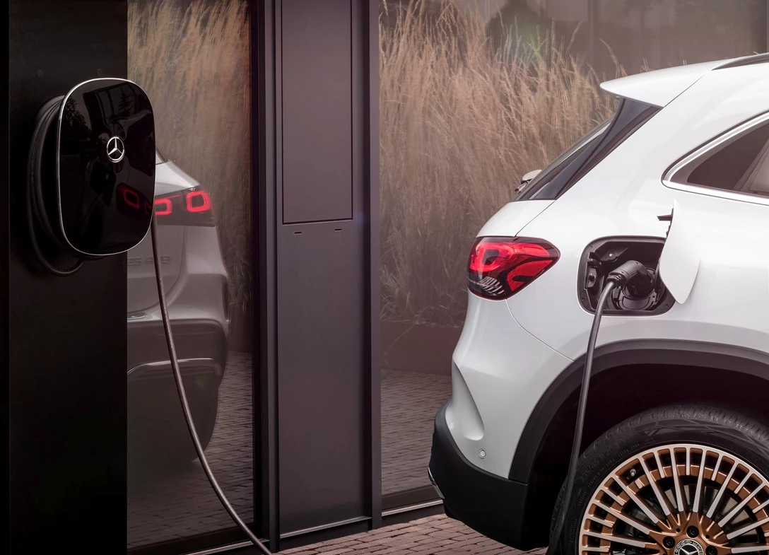 Mercedes-Benz-EQA-2026-09.jpg