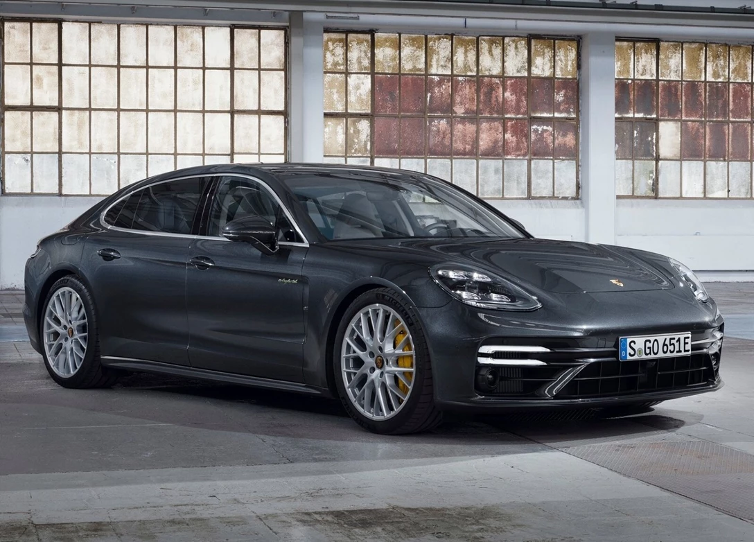 1699419-Porsche-Panamera-2024-01.jpg
