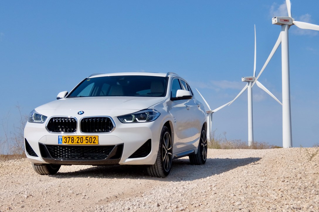 1636988-במוו X2 PHEV - 9.jpeg