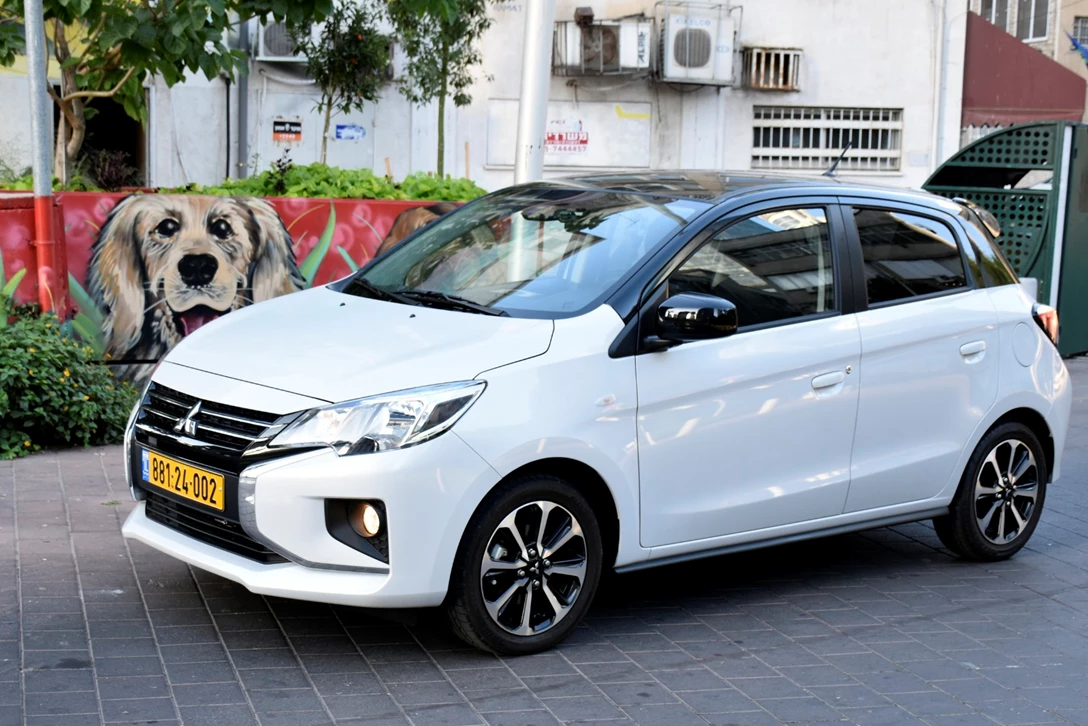 1663178-מיצובישי ספייס סטאר (1).JPG