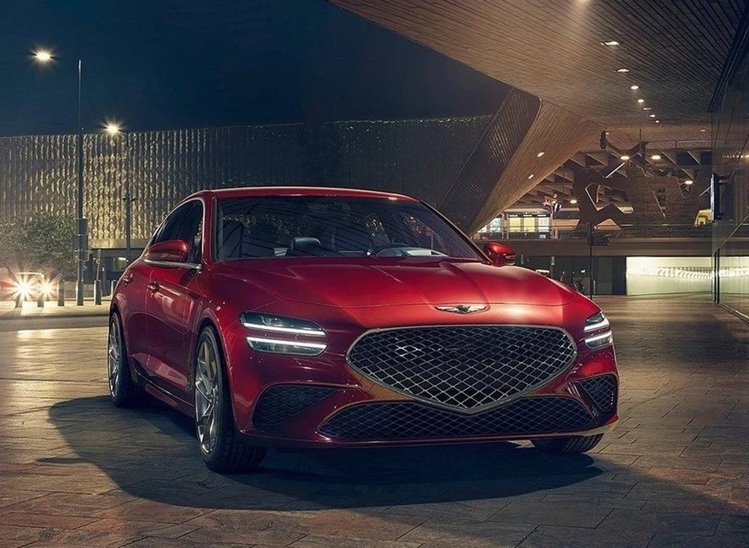 1646550-Genesis-G70-2021-03.jpg