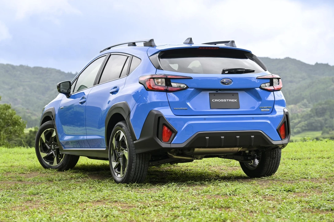 1667803-subaru-crosstrek-12.jpg