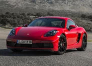 1628560-Porsche-718_Cayman_GTS-03.jpg