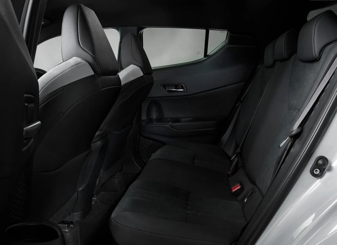 1651821-Toyota-C-HR-2021-13.jpg