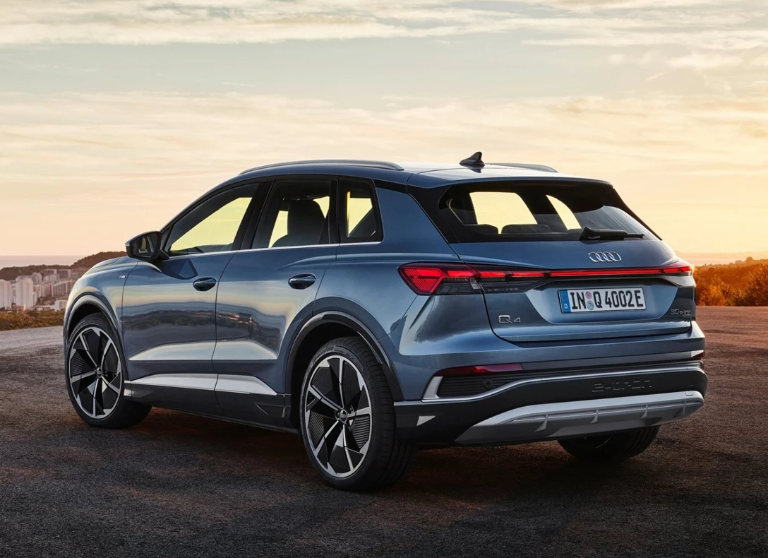 1652143-Audi-Q4_e-tron-2021-02.jpg