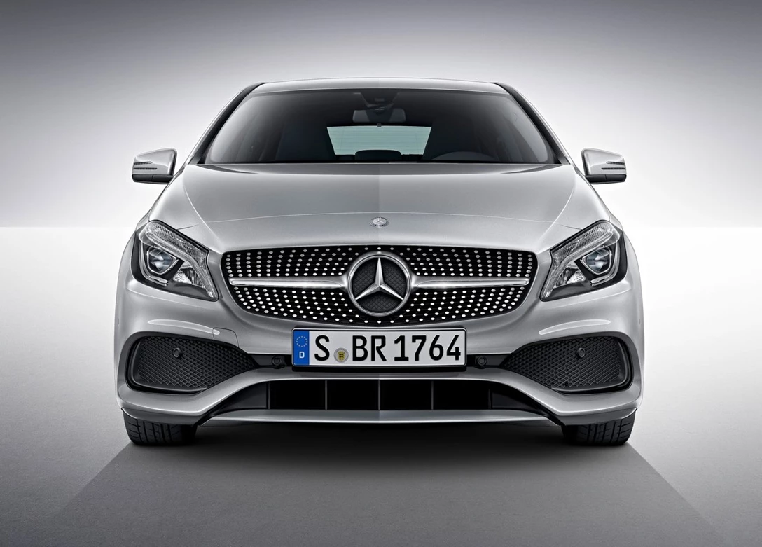 1647164-Mercedes A class 2017 (6).jpg