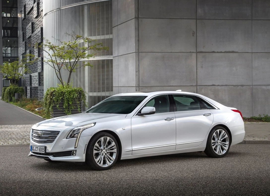 1671075-Cadillac-CT6_EU-Version-2018-02.jpg