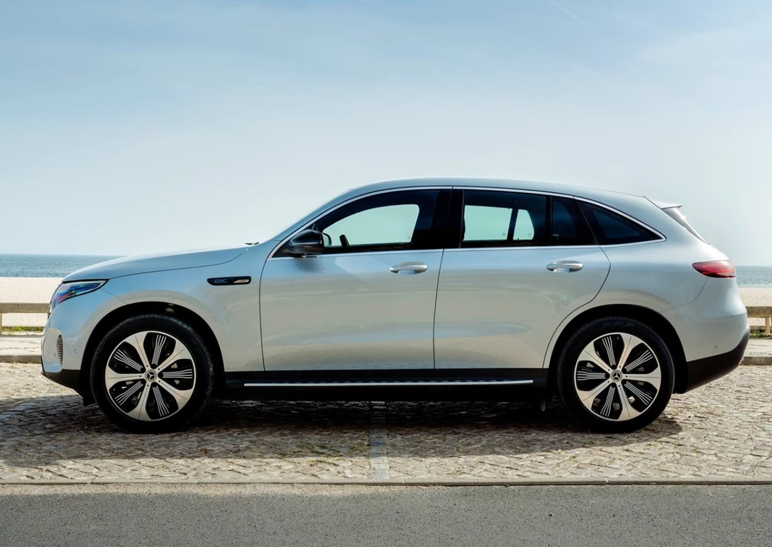 1635846-Mercedes-Benz-EQC_Edition_1886-2020-04.jpg