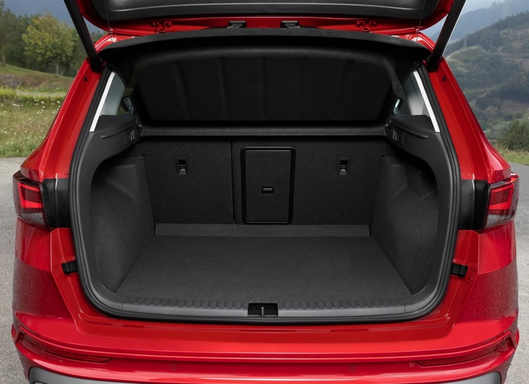 1651769-Seat-Ateca-2022-08.jpg