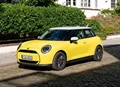 1696819-Mini-Cooper-Electric-2024-04.jpg