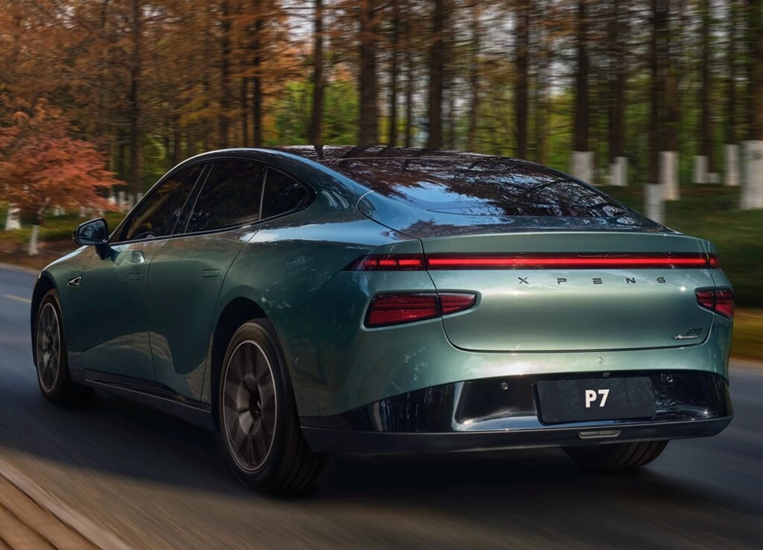 1688873-Xpeng-P7-2023-03.jpg
