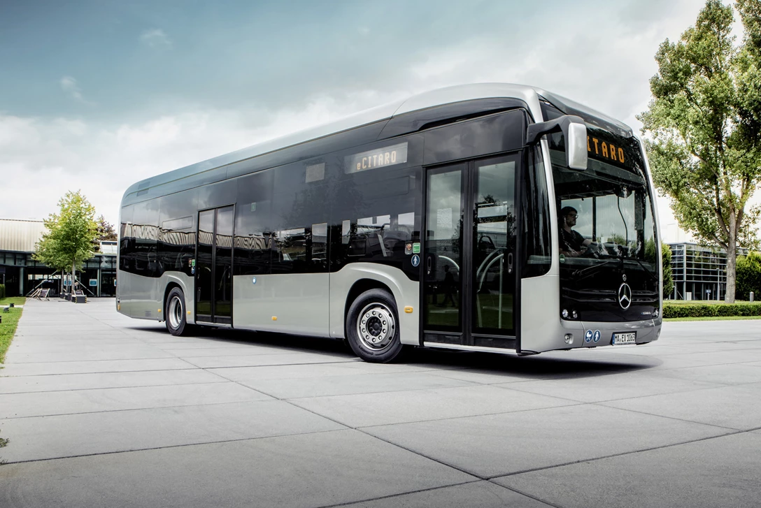 1598473-מרצדס אוטובוס (6).jpg