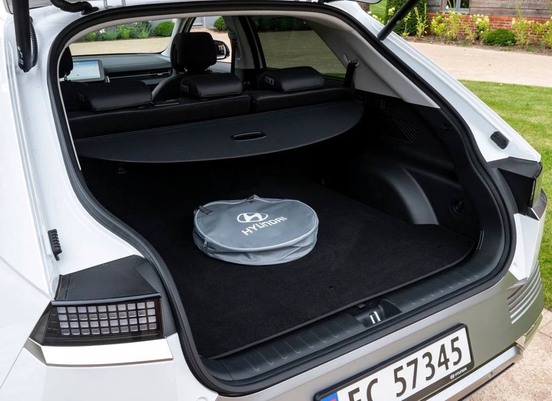 1653878-Hyundai-Ioniq_5-2022-12.jpg