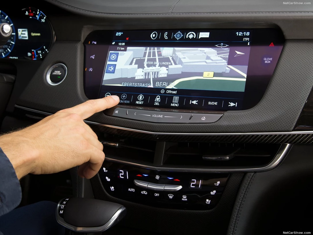 1588378-Cadillac-CT6 7.jpg