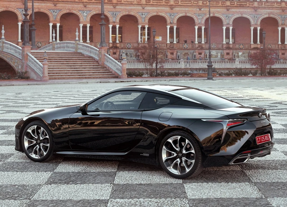 1689959-Lexus-LC_500-2019-12.jpg