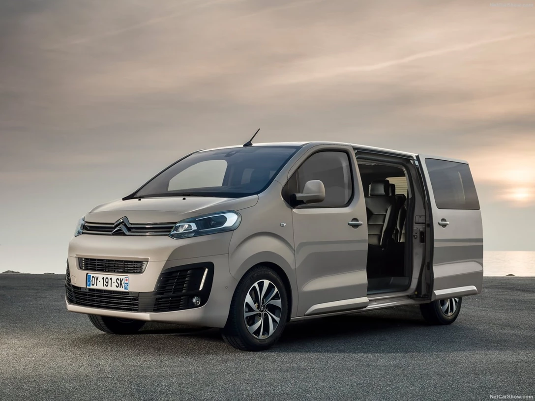1591866-Citroen-SpaceTourer 4.jpg
