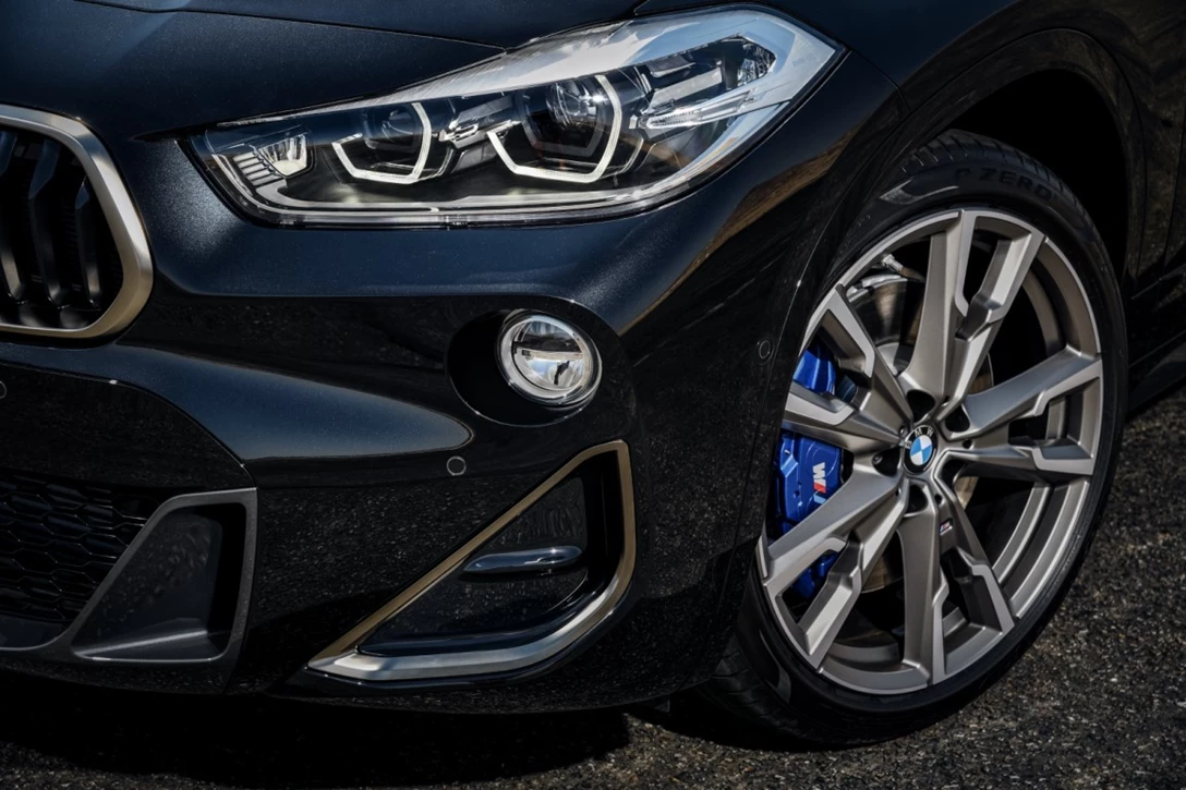 1602758-P90320391_highRes_the-new-bmw-x2-m35i-.jpg