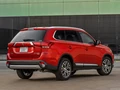 1583276-Mitsubishi-Outlander 3.jpg