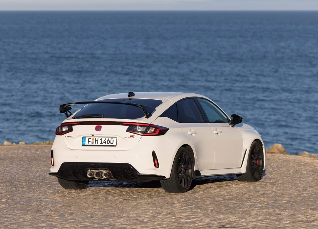 1693345-Honda-Civic_Type_R_EU-Version-2024-02.jpg
