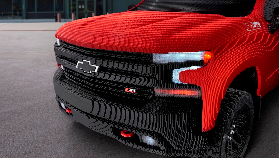 1610451-2019-FullSize-LEGO-Silverado-07.jpg