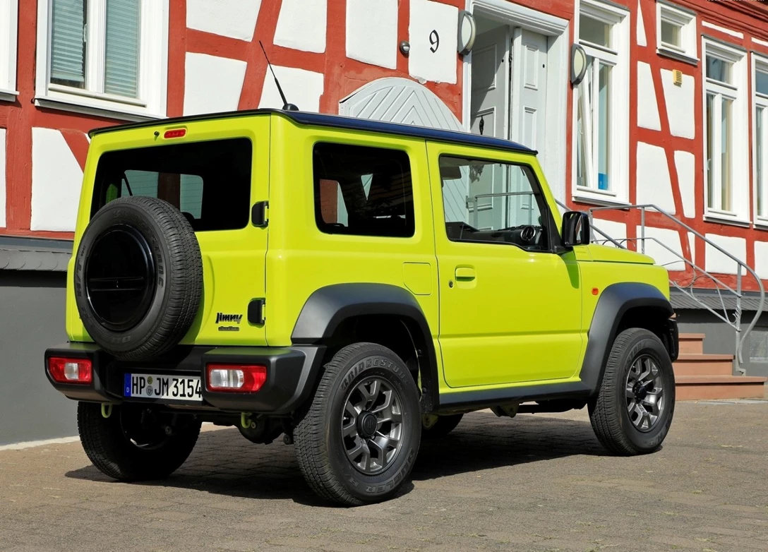 1673273-Suzuki-Jimny-2023-02.jpg