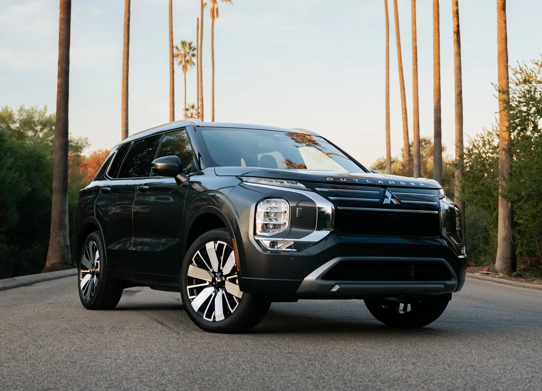 Mitsubishi-Outlander-2025-01.jpg