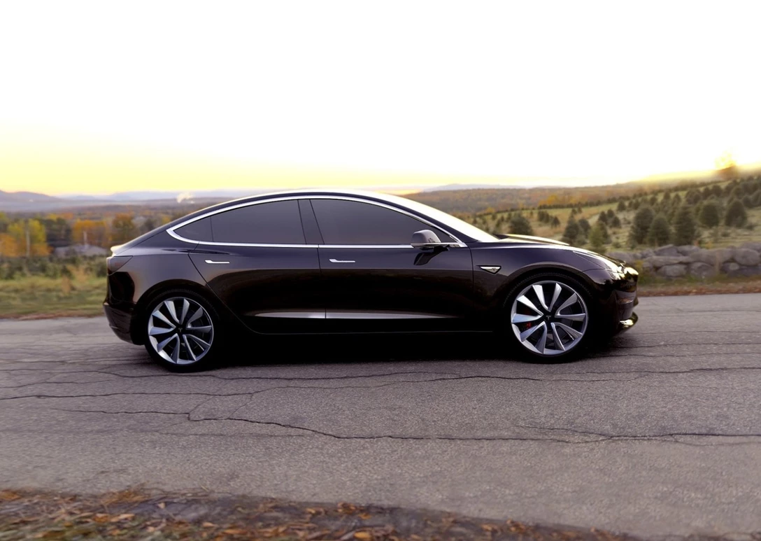 1628498-Tesla-Model_3-04.jpg