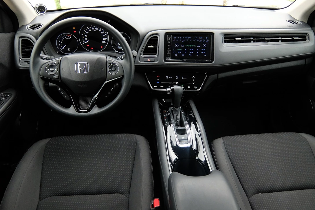 1609200-הונדה HR-V מתיחת פנים מבחן דרכים (3).JPG