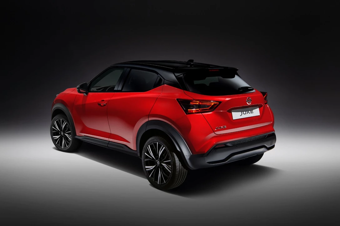 1621773-Sep. 3 - 6pm CET - New Nissan JUKE Unveil  Red Static Studio - 18.jpg
