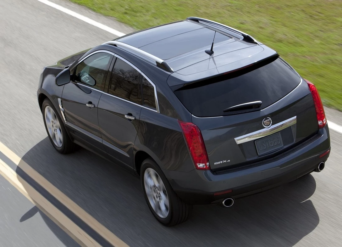 1606166-Cadillac-SRX-2010-2016-03.jpg