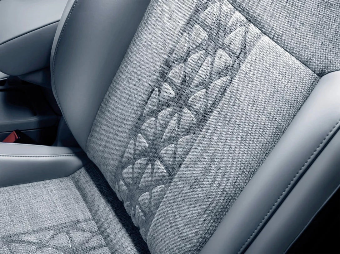 1631428-06_500 Kartell.jpg