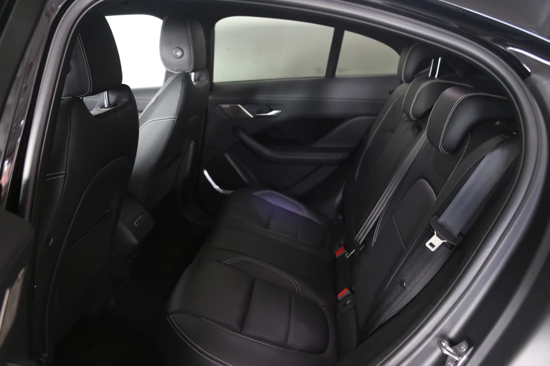 1623182-פנים יגואר4.jpg