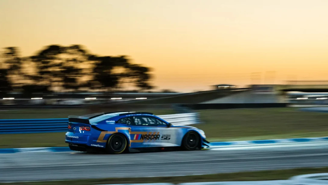 1686372-NASCAR-TO-Le-Mans-7.jpg