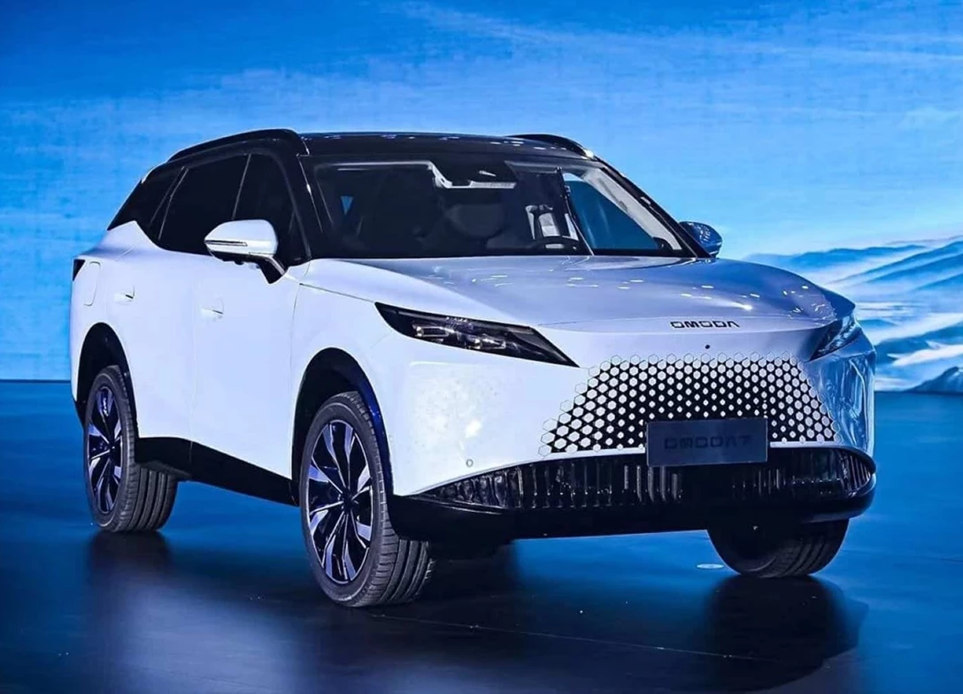 1696548-Omoda-C7-2024-01.jpg