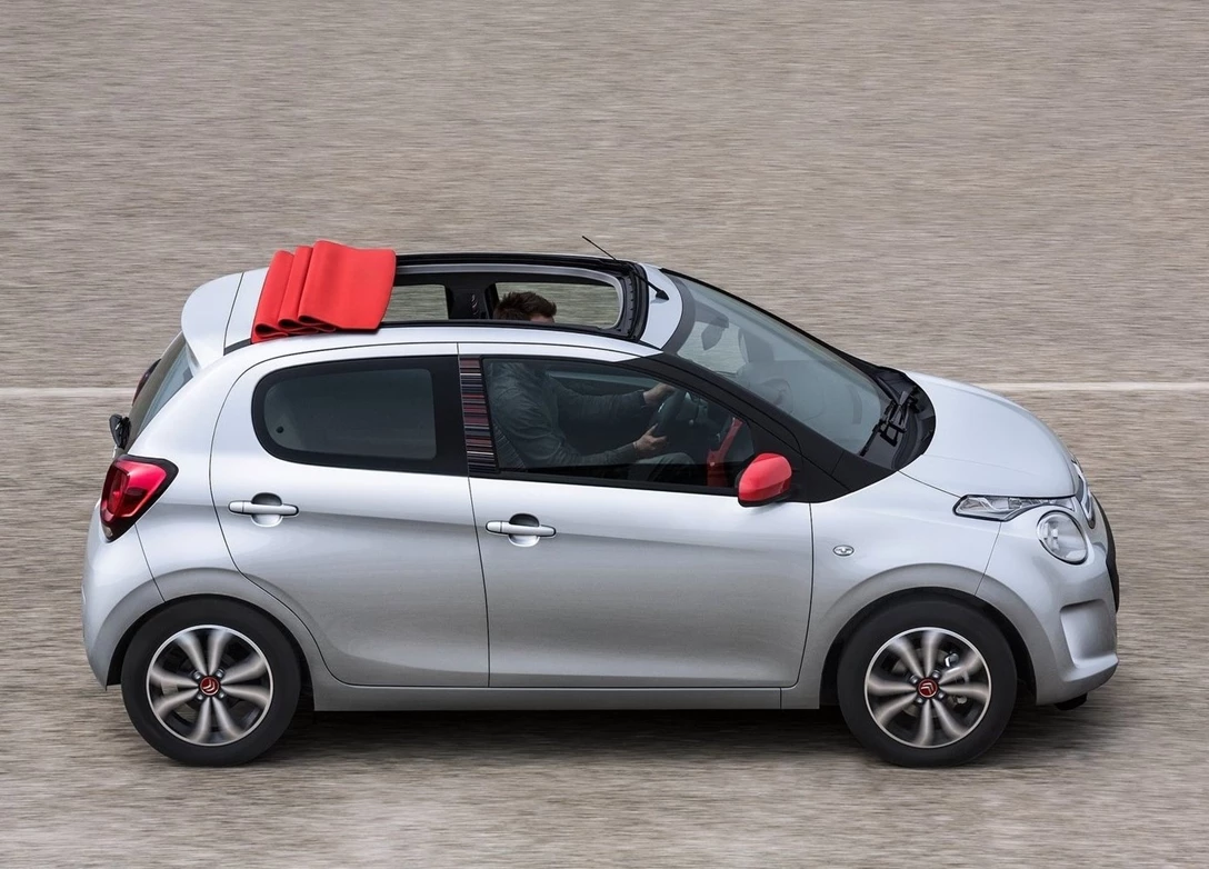 1670988-Citroen-C1-2015-01.jpg