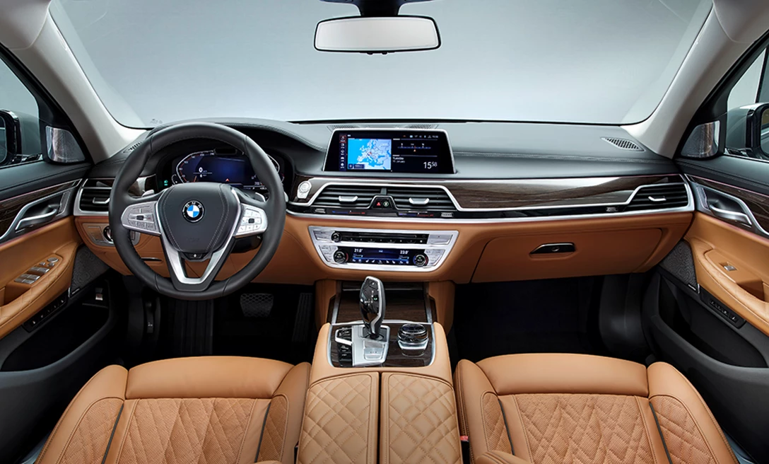 1610284-P90332014_highRes_the-new-bmw-7-series.jpg