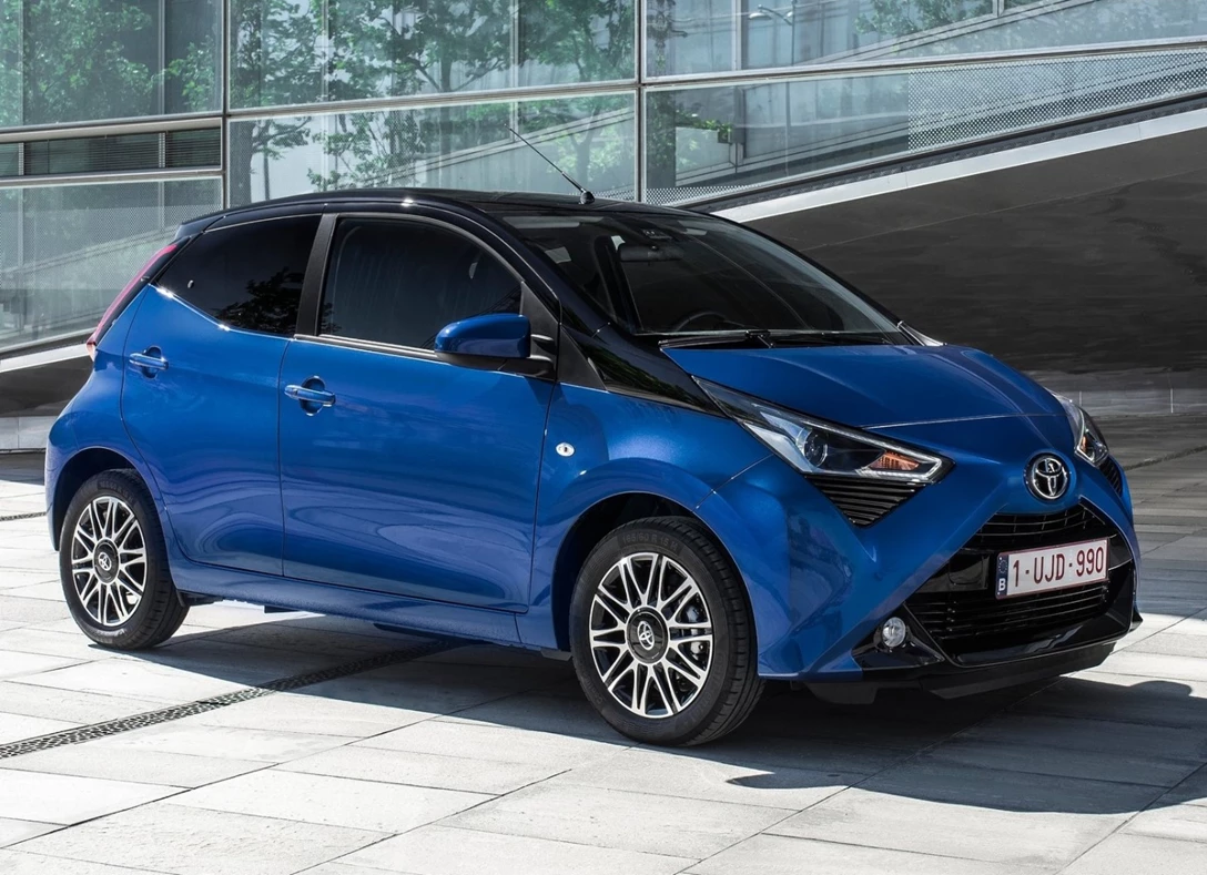 1648176-Toyota-Aygo-2019-04.jpg