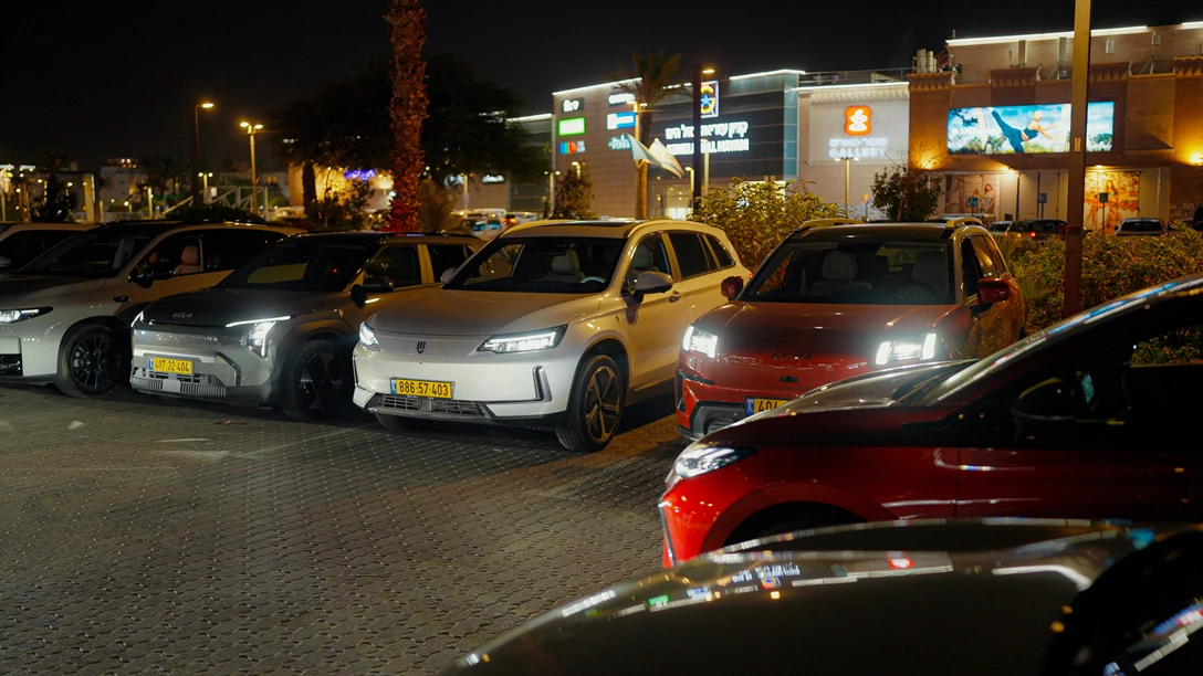 מבחן טווח 2025 - עד 200K.04_33_51_18.Still181-min.jpg