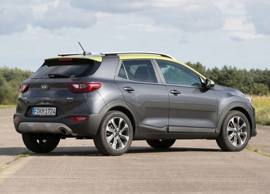 1638089-Kia-Stonic-2020-06.jpg