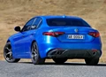1658372-Alfa_Romeo-Giulia-2017-02.jpg