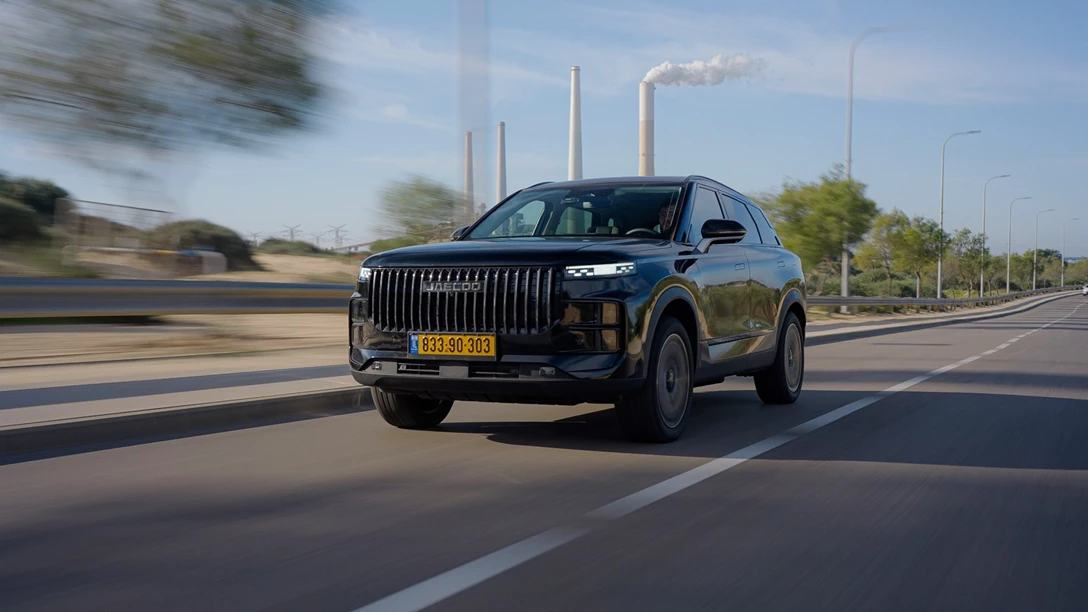 1707079-JAECOO J7 Hybride 2025.00_08_49_12.Still016.jpg