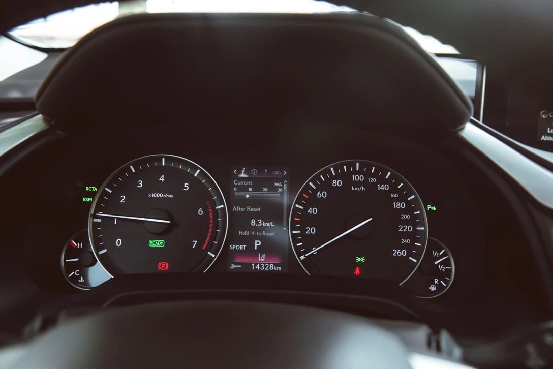 1597505-לקסוס RX L מבחן דרכים (10).jpg