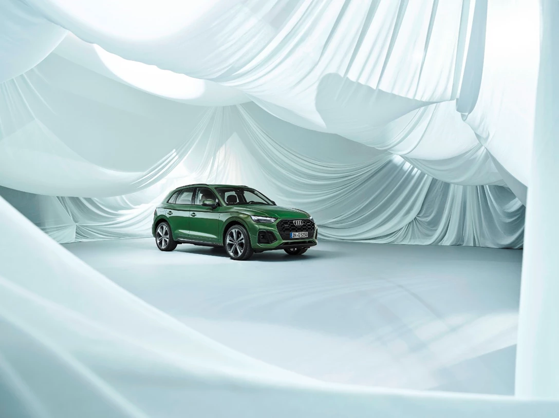 1633585-Q5Sneak Preview35764.jpg