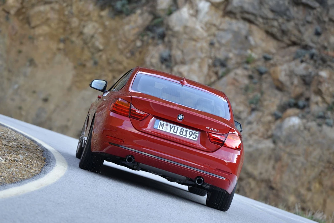 ב.מ.וו סדרה 4 קופה