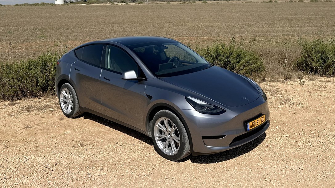 1685262-MODEL Y RWD - 34-min.jpeg